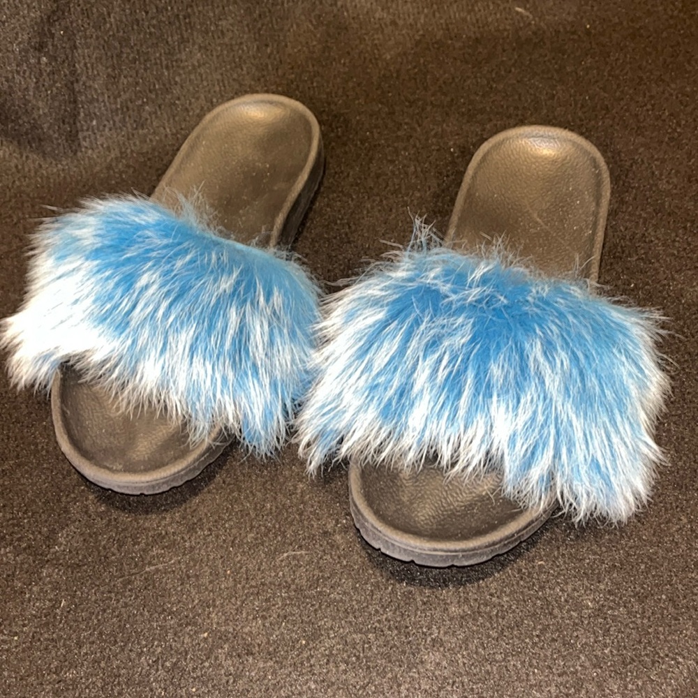 Fuzzy Ugg Slides/Blue Fur/Black Slides - image 1